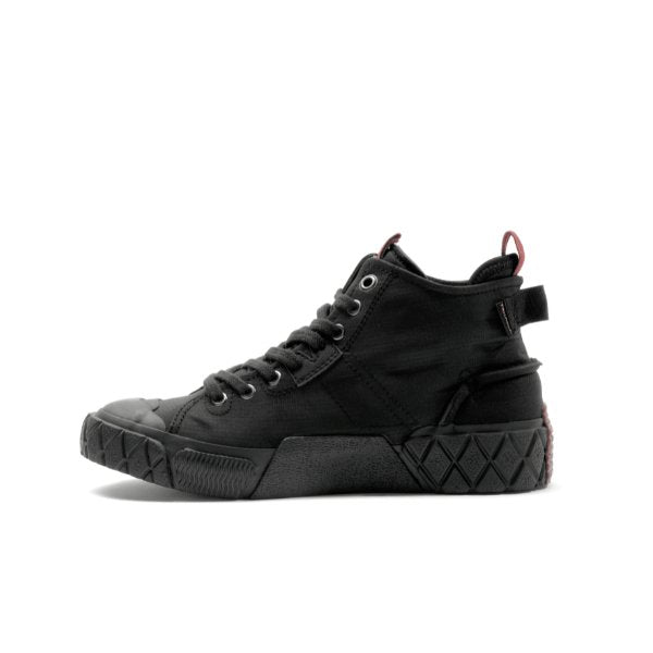 Palladium Ace City Shell Chukka in Black β three-quarter rear view with lace-up collar detail