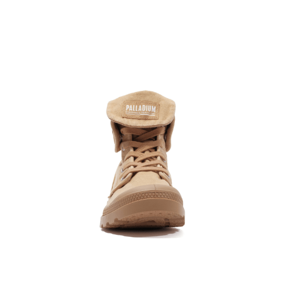 Palladium Baggy Woodlin Boot - Top-Down View of Foldable Cuff and Lace-Up Design in Tan