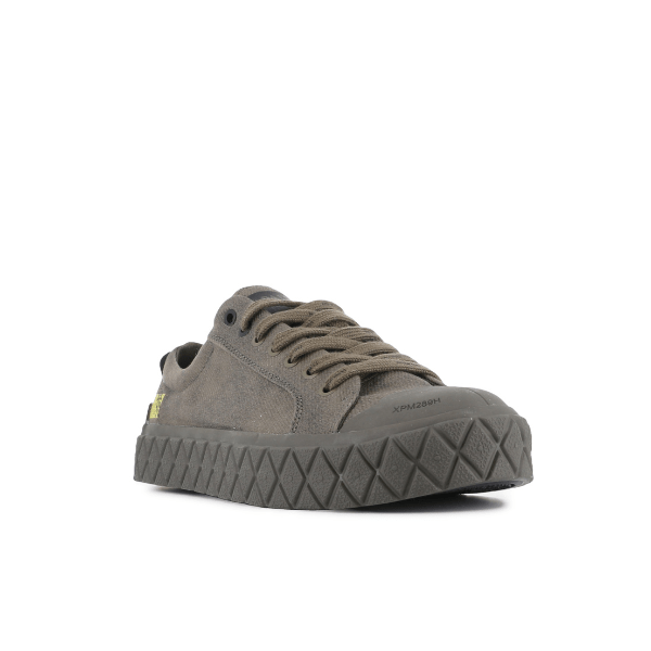 Palla Ace Lo Surplus canvas sneaker in Major Brown, three-quarter angled view