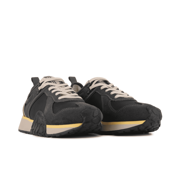 Troop Runner - Beluga / Black