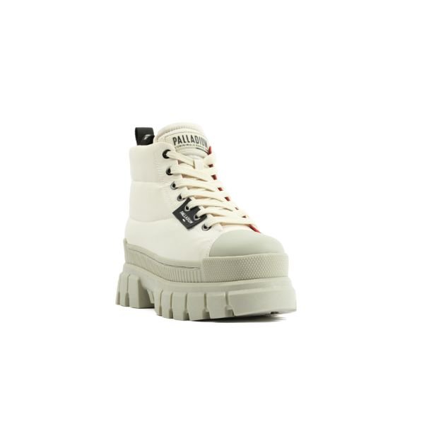 Revolt Boot Overcrush - Almond Milk